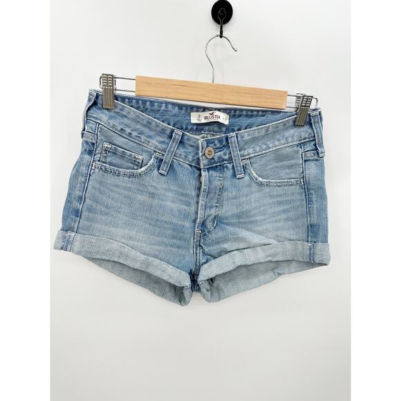 Hollister Light Wash Blue Denim Button Fly Rolled Cuff Shorts Women's Size 0 - Picture 1 of 9